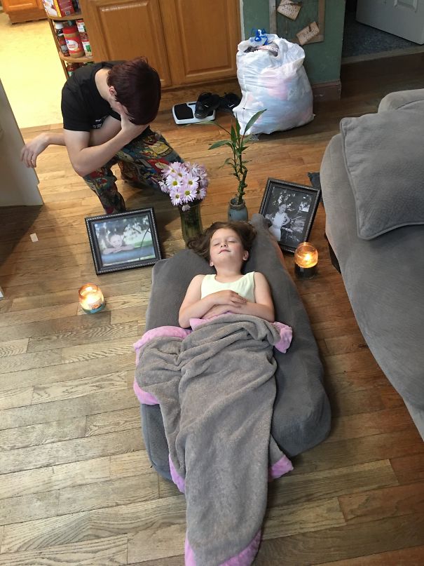 When I Babysit My Niece She Makes Me Play Operation. Her Favorite Part Is When She Dies And We Have A Funeral For Her