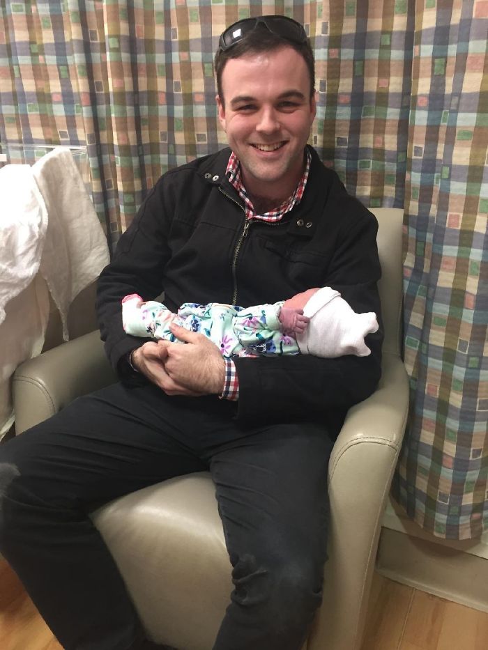 After A False Miscarriage And A Rough Pregnancy, I Met My Daughter Today Guys