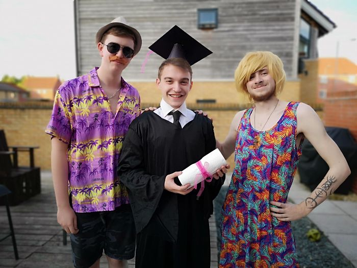 My Mate Wasn't Going To His Graduation Due To His Parent Being Away. So We Took A Budget Graduation Photo And Stepped In As "Mum" And "Dad"