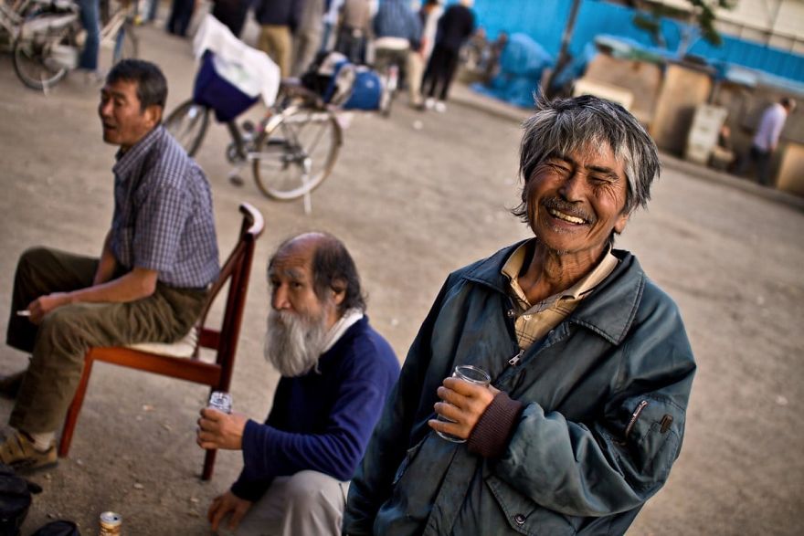 I've Spent 3 Incredible Days As A King In A Japanese Slum In Osaka And Photographed It