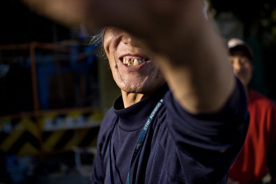 I've Spent 3 Incredible Days As A King In A Japanese Slum In Osaka And Photographed It
