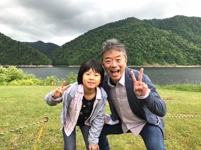 Internet Is Cheering For This 8-year-old Japanese Girl Who Stuns Led Zeppelin Lead Singer By Nailing His Song Internet Is Cheering For This 8-year-old Japanese Girl Who Stuns Led Zeppelin Lead Singer By Nailing His Song