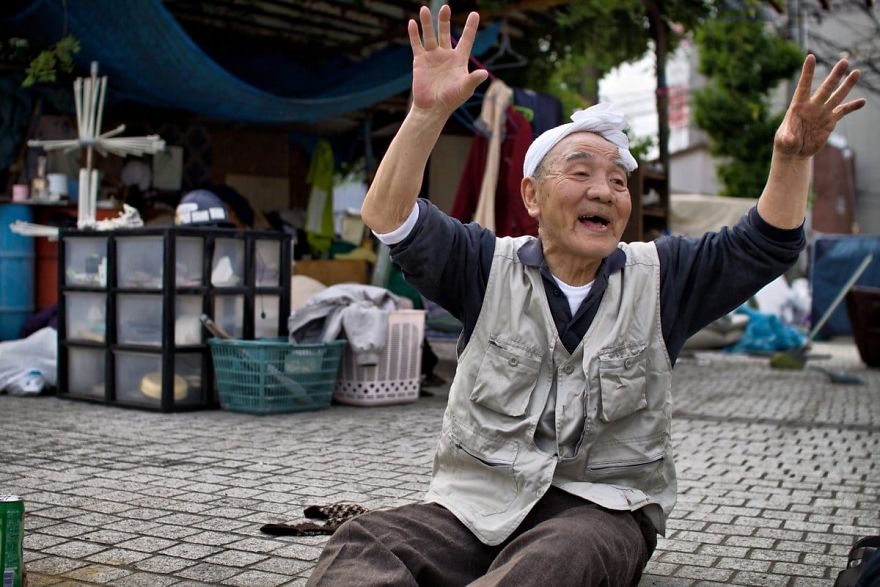 I've Spent 3 Incredible Days As A King In A Japanese Slum In Osaka And Photographed It I've Spent 3 Incredible Days As A King In A Japanese Slum In Osaka And Photographed It
