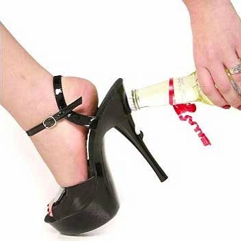 Strange-Shoes-Instagram-Crimesagainstshoemanity