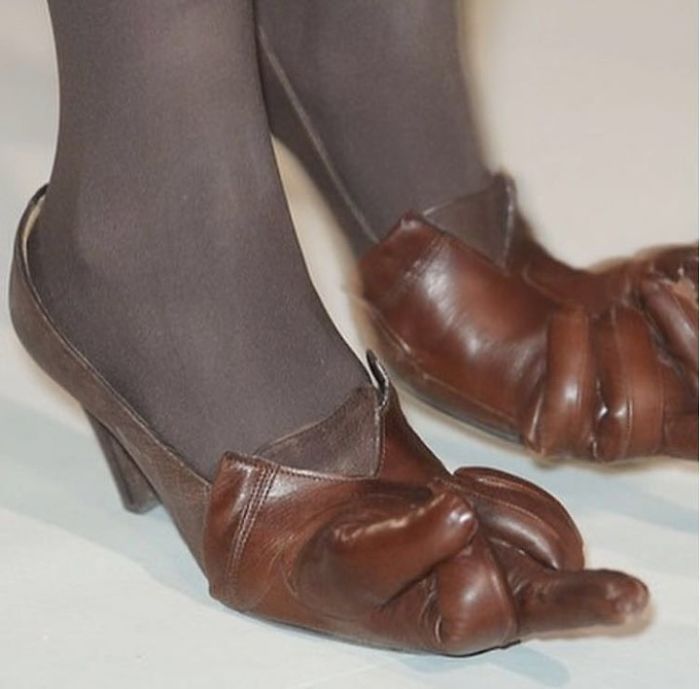 Strange-Shoes-Instagram-Crimesagainstshoemanity