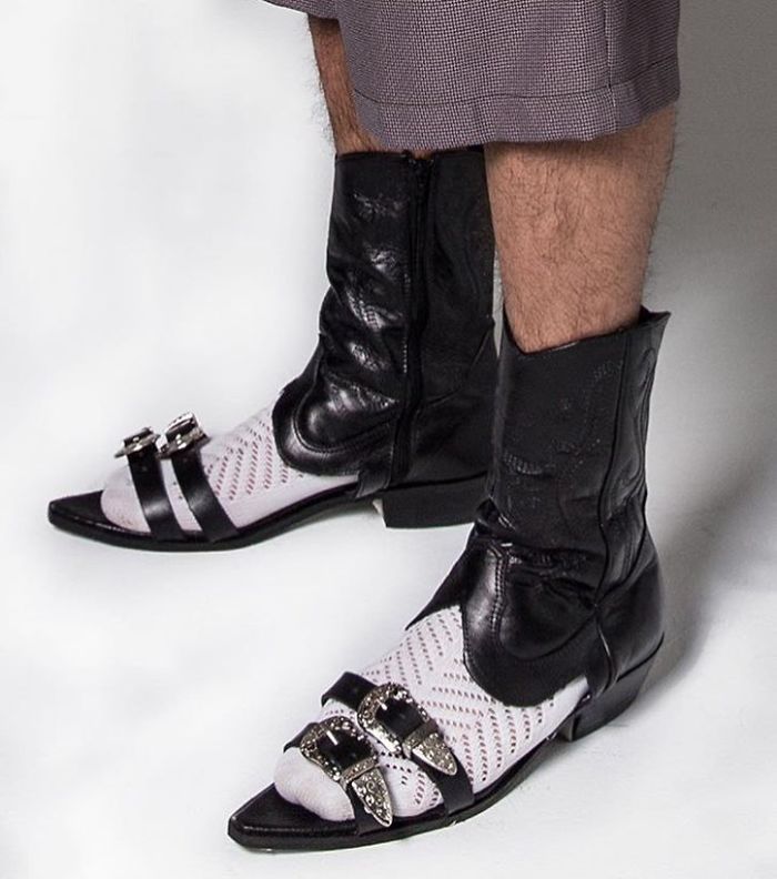 Strange-Shoes-Instagram-Crimesagainstshoemanity