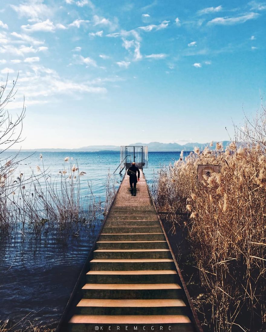 I Create Surreal Photos With Photoshop