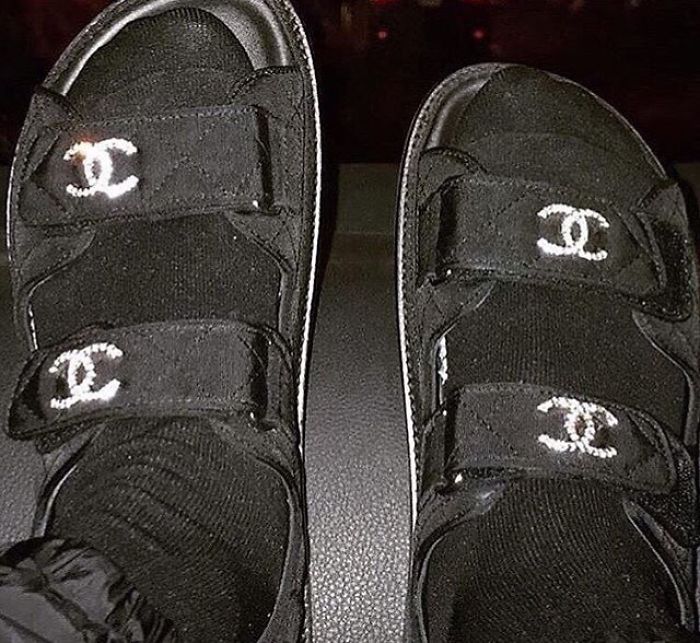 Strange-Shoes-Instagram-Crimesagainstshoemanity