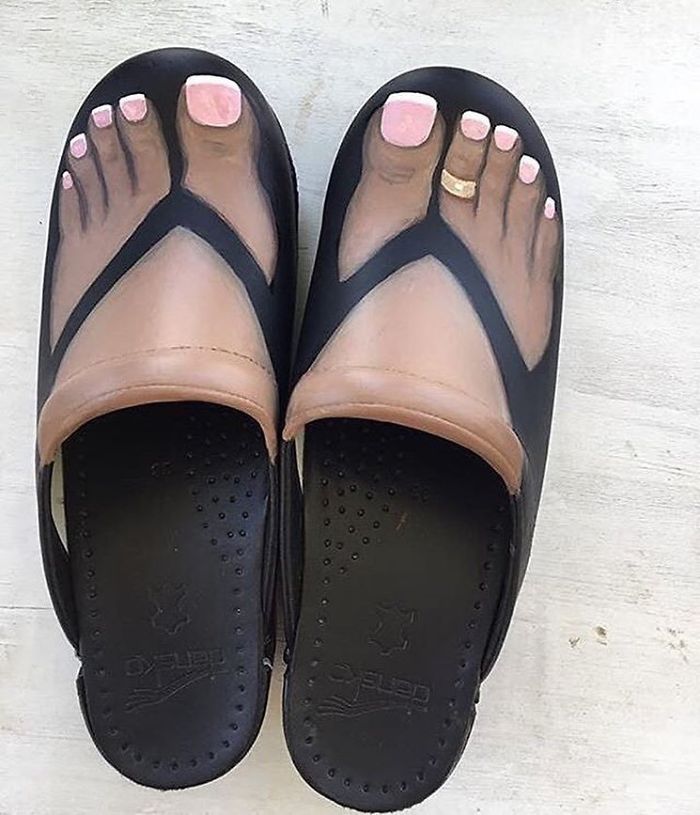 Strange-Shoes-Instagram-Crimesagainstshoemanity