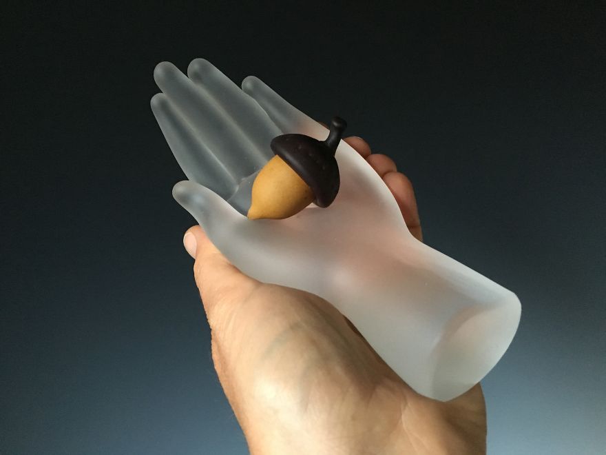 Artist Sculpts Molten Glass Into Unique Hand Sculptures Artist Sculpts Molten Glass Into Unique Hand Sculptures