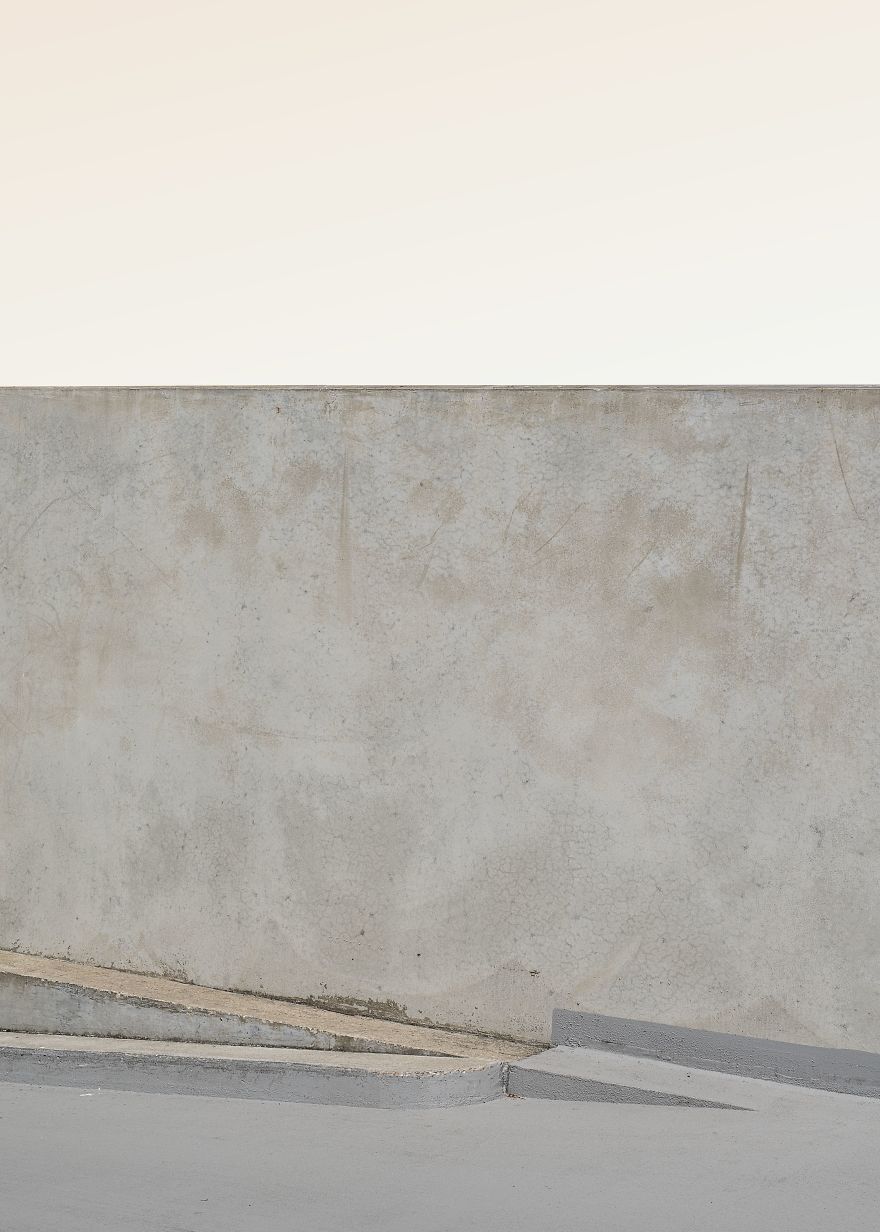 Spatial Visions - An Exploration Of Human Loneliness With A Visual Atmosphere