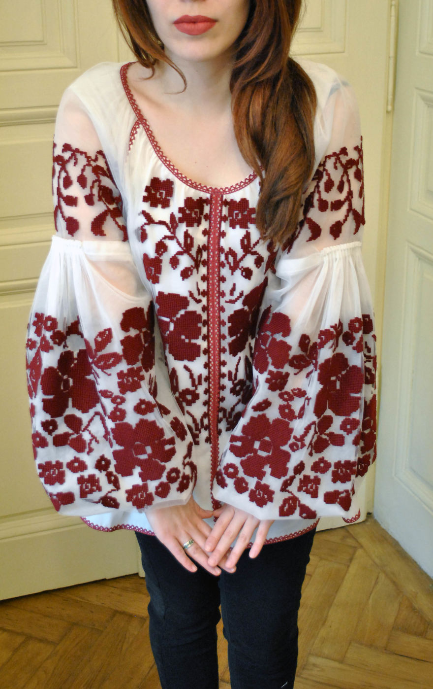 I Create This Beautiful Embroidered Dresses And Blouses For Everyone And To Any Size.