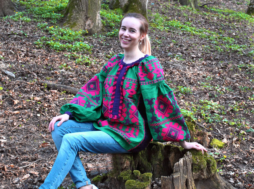 I Create This Beautiful Embroidered Dresses And Blouses For Everyone And To Any Size.