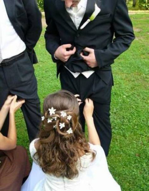 Funny-Wedding-Pictures-Feeling-Crotch-Balls-5b3bbf27c3d91.jpg