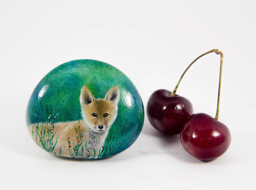 I Create Miniature Paintings On Stones And Other Surfaces