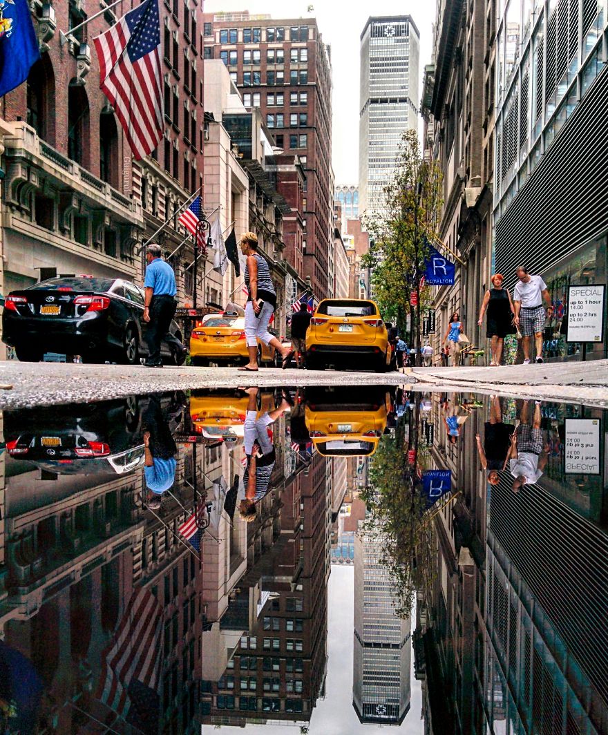 You´ve Never Seen Nyc Like This. I Caputred
the Parallel Worlds Of New York City Through Puddles