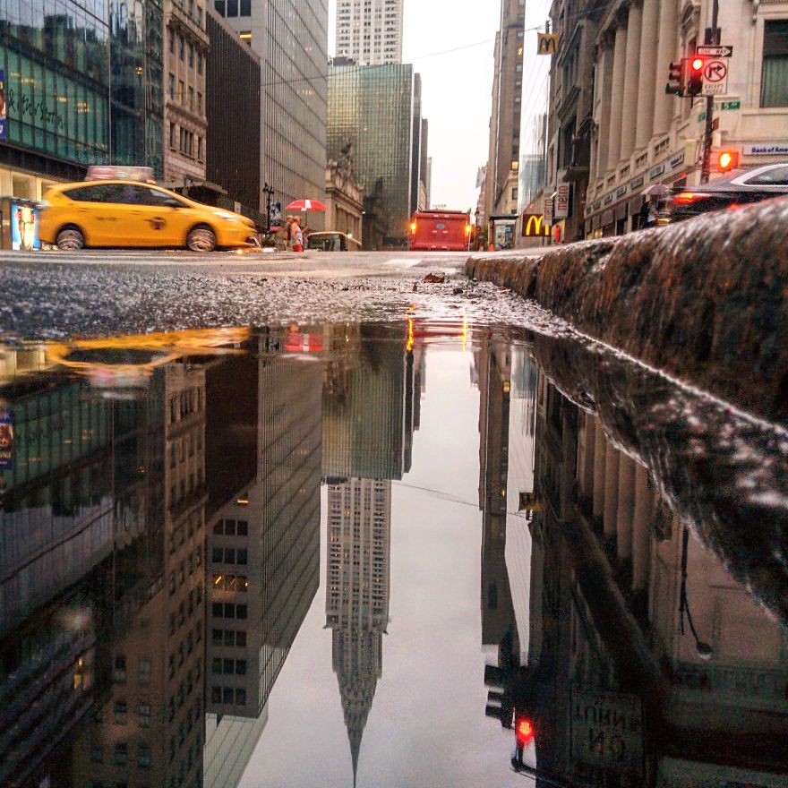 You´ve Never Seen Nyc Like This. I Caputred
the Parallel Worlds Of New York City Through Puddles