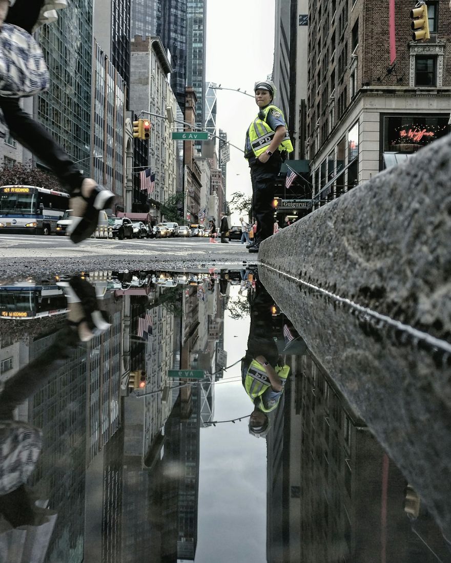 You´ve Never Seen Nyc Like This. I Caputred
the Parallel Worlds Of New York City Through Puddles You´ve Never Seen Nyc Like This. I Caputred
the Parallel Worlds Of New York City Through Puddles