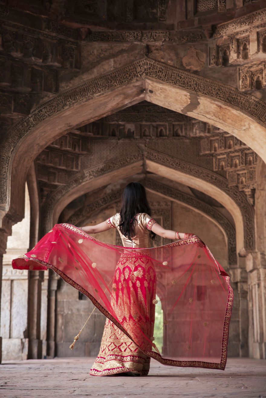 Chinese Couple Came To India For His Pre-Wed Shoot
