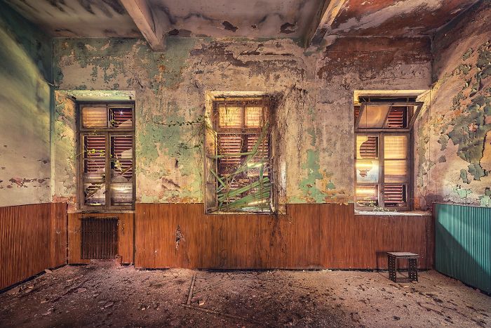 The Beauty Of Abandonment Captured By A Photographer