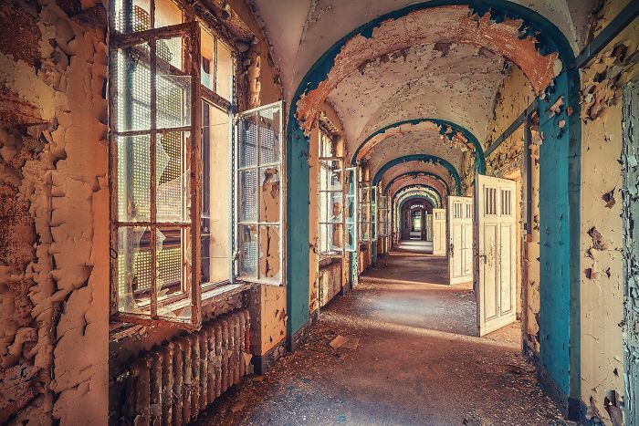 The Beauty Of Abandonment Captured By A Photographer