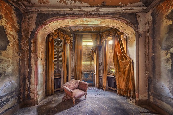 The Beauty Of Abandonment Captured By A Photographer