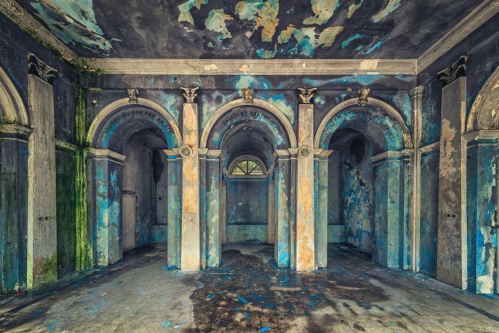 The Beauty Of Abandonment Captured By A Photographer