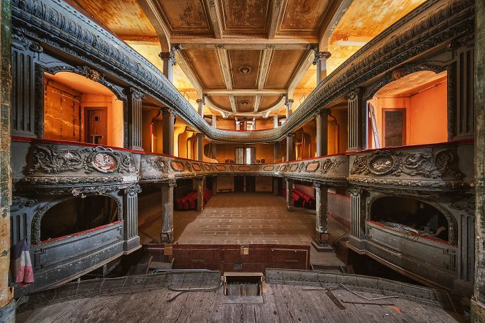The Beauty Of Abandonment Captured By A Photographer