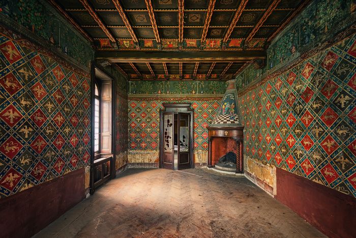 The Beauty Of Abandonment Captured By A Photographer