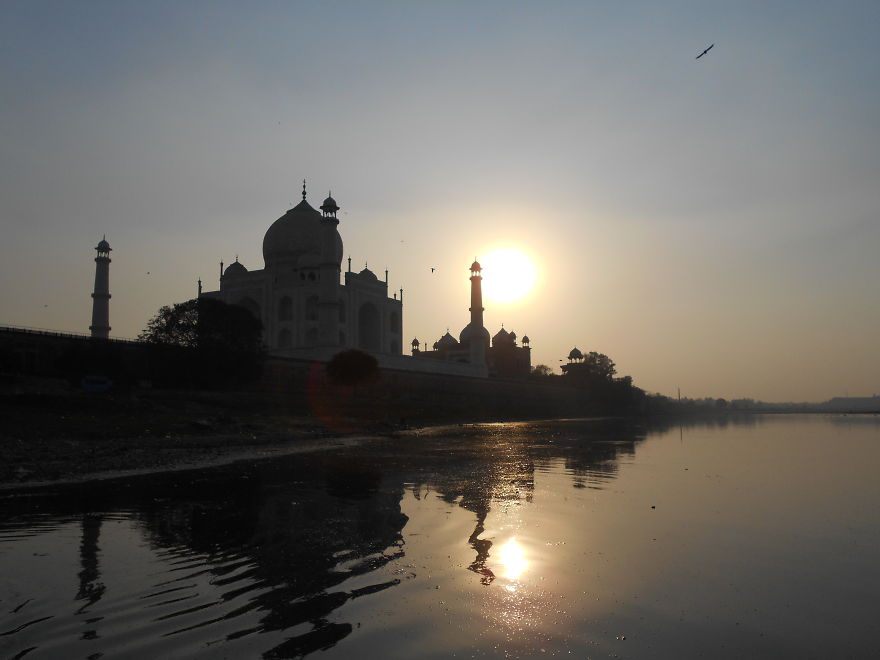 How Did I Volunteer As A Guide To Taj Mahal, India How Did I Volunteer As A Guide To Taj Mahal, India