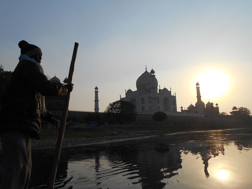 How Did I Volunteer As A Guide To Taj Mahal, India How Did I Volunteer As A Guide To Taj Mahal, India