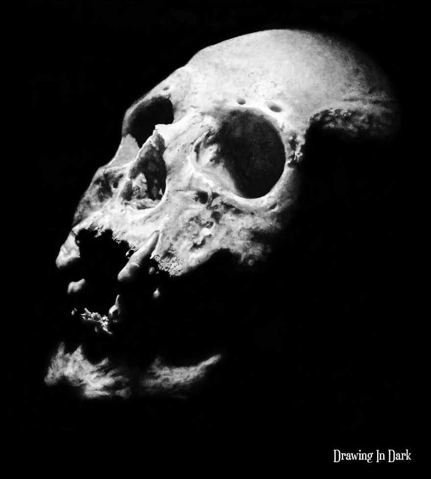 15 Artworks That Would Either Make You Feel Amazed, Uncomfortable, Dizzy, Or All Three