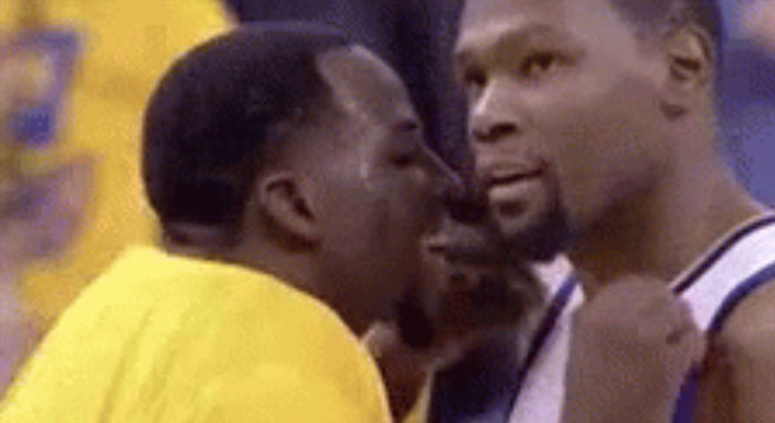 crazy-mom-buys-parrots-twitter-img-101 crazy-mom-buys-parrots-twitter-img-101