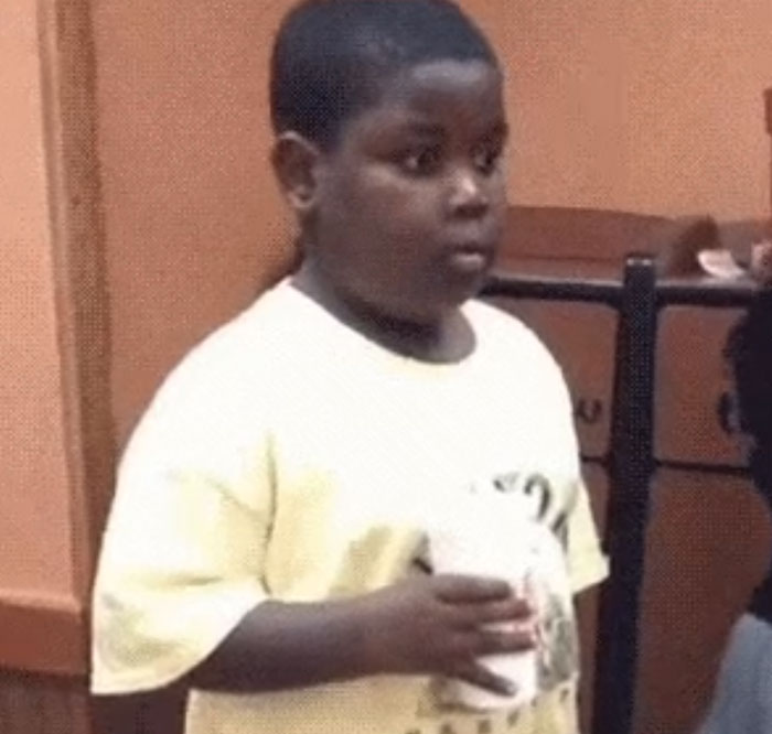 crazy-mom-buys-parrots-twitter-img-103 crazy-mom-buys-parrots-twitter-img-103