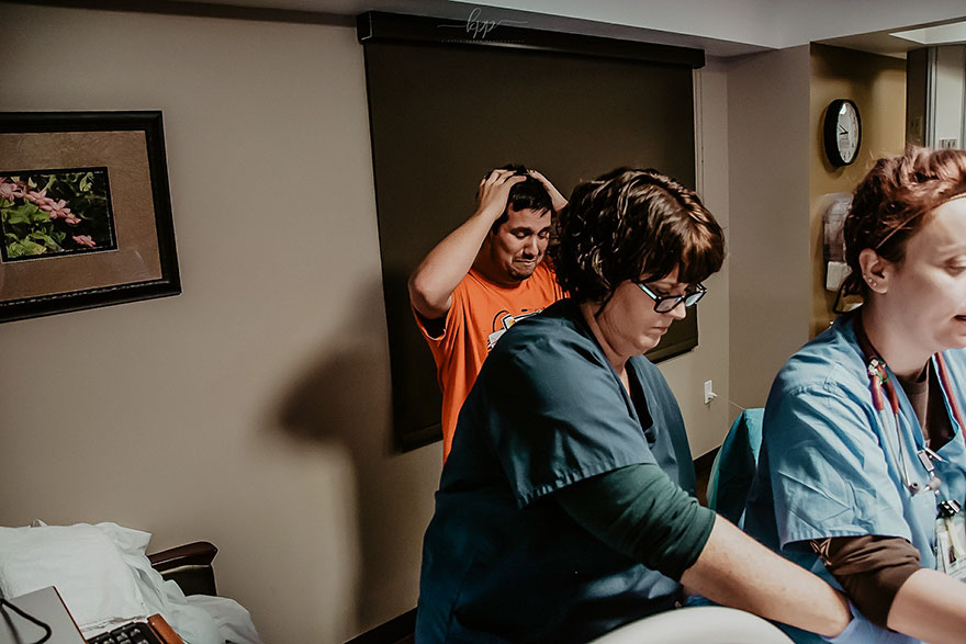 Everyone Thought This Man Was Crying Because Of His Newborn Son Until He Revealed The Real Reason Everyone Thought This Man Was Crying Because Of His Newborn Son Until He Revealed The Real Reason