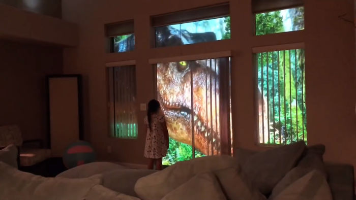People Are Impressed At This Genius Surprise Dad Makes For His Dinosaur-Obsessed Daughter People Are Impressed At This Genius Surprise Dad Makes For His Dinosaur-Obsessed Daughter