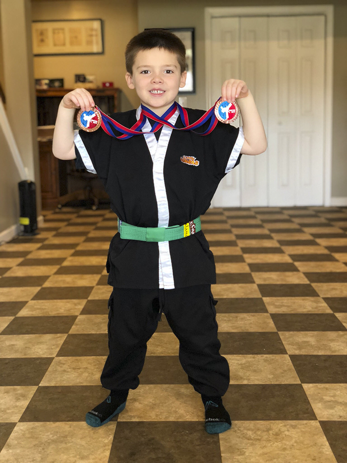 father son selling snow cones business Emmett (16)