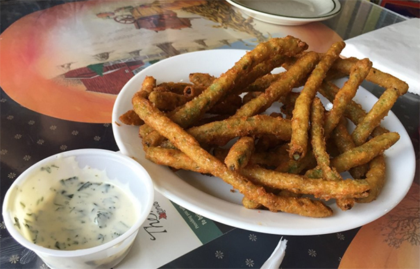 free-books-traveler-restaurant-connecticut (10)