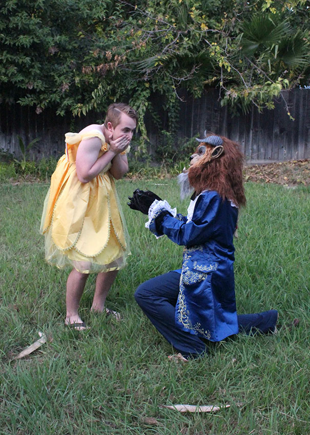 I Lost A Bet With My Girlfriend. Here's Our Costumes This Year