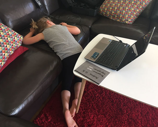 My Daughter Was Excited For Her First Computer Homework, But Then She Had Her First Experience With Windows Update Instead
