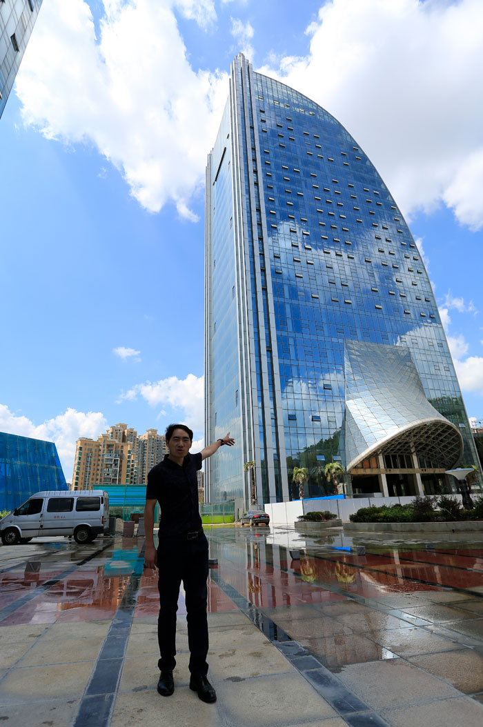 massive-artificial-waterfall-skyscraper-china-guiyang-29 massive-artificial-waterfall-skyscraper-china-guiyang-29