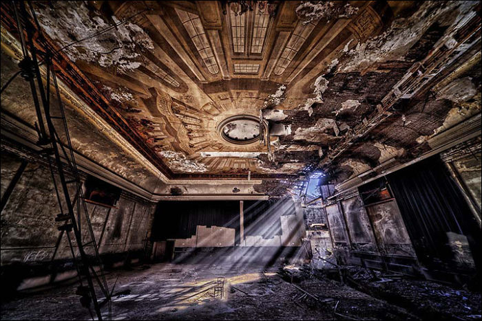 The Beauty Of Abandonment Captured By A Photographer