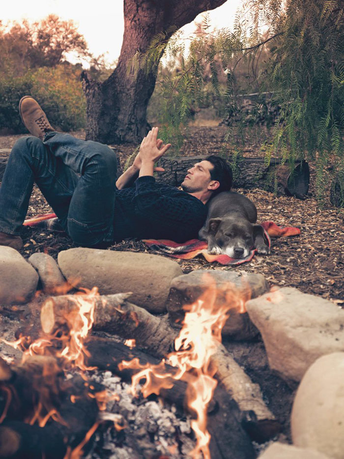 Heartwarming Photos Of 'The Walking Dead' Star With His 3 Rescue Pit Bulls Will Melt Your Heart Heartwarming Photos Of 'The Walking Dead' Star With His 3 Rescue Pit Bulls Will Melt Your Heart