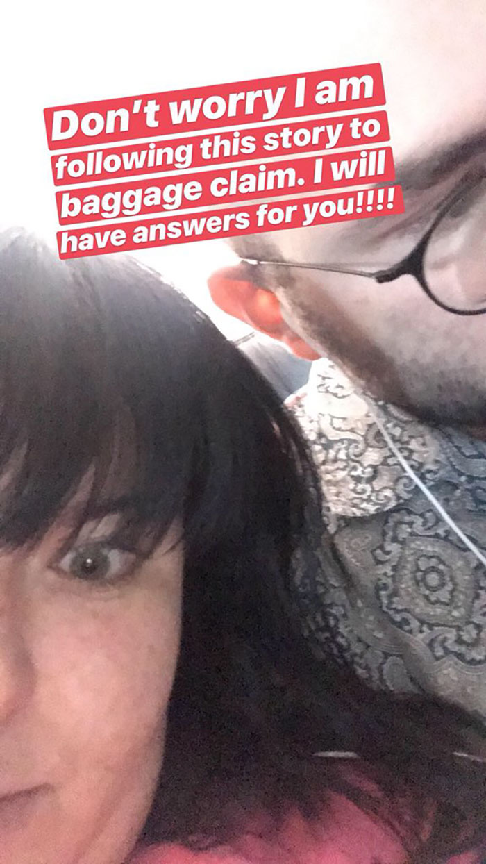 Woman Live-Tweets Two Complete Strangers Flirting On A Plane, Doesn't Expect It Would Escalate Like This