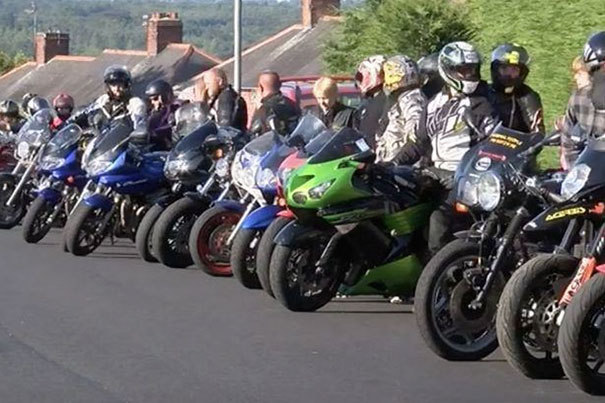 A Girl Who’s Been Bullied Since She Was 7 Storms The Prom With The Most Badass Escort A Girl Who’s Been Bullied Since She Was 7 Storms The Prom With The Most Badass Escort