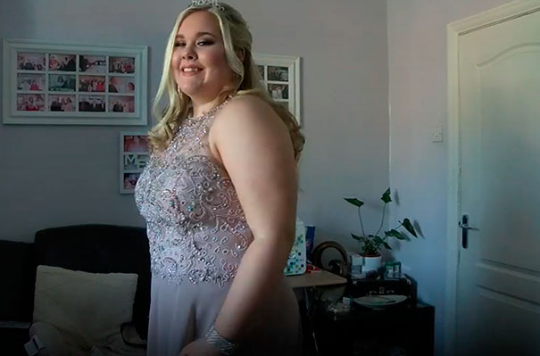 A Girl Who’s Been Bullied Since She Was 7 Storms The Prom With The Most Badass Escort A Girl Who’s Been Bullied Since She Was 7 Storms The Prom With The Most Badass Escort