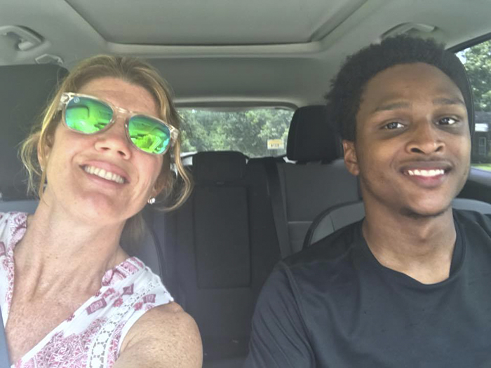 walks-first-day-work-20-miles-ceo-car-walter-carr (6)