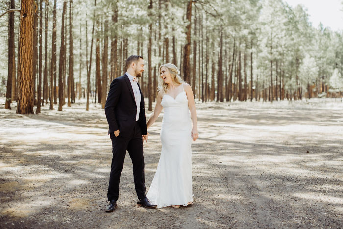 Bride Sends Her Brother For 'First Look' Instead Of Her, And The Groom's Reaction Is Priceless Bride Sends Her Brother For 'First Look' Instead Of Her, And The Groom's Reaction Is Priceless
