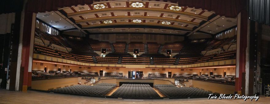 Photographers Blend The Past With The Present By Bringing Elvis Presley Back To The Spot Where He Started