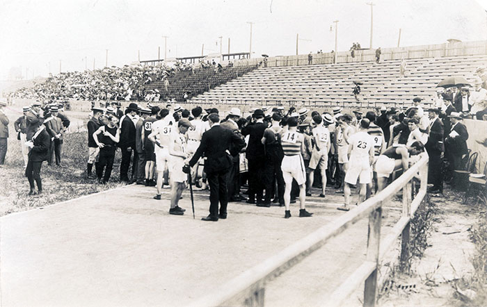 The 1904 Olympic Marathon Was More Gruesome Than The Hunger Games, And Every Athlete Had It Worse Than The Other The 1904 Olympic Marathon Was More Gruesome Than The Hunger Games, And Every Athlete Had It Worse Than The Other